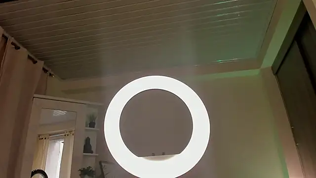 SavannahWildee online show from March 16, 2025, 2:44 pm