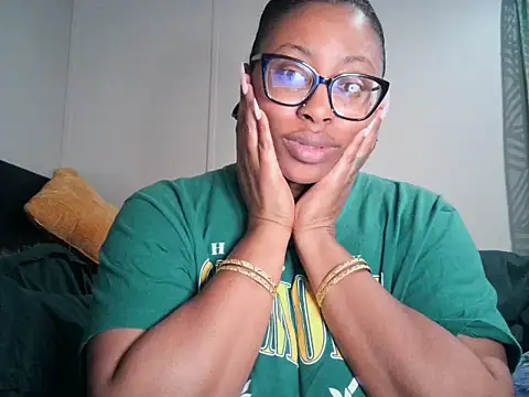 Nyxie Chaos online show from February 23, 2026, 4:37 pm