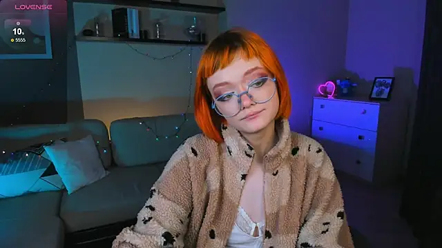 ohliva online show from March 15, 2025, 2:23 pm