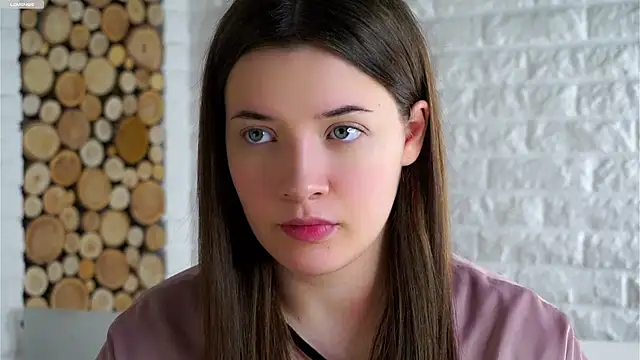 LowOncoming online show from December 17, 2025, 2:17 am