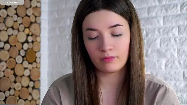 LowOncoming online show from March 18, 2026, 3:42 am