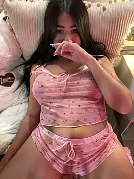  MadiLee  online show from December 29, 2024, 3:33 am