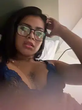 Avint-Perfeita online show from June 3, 2026, 2:47 am