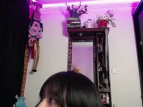 Snapshot of iam_valery chatting on February 20, 2025, 12:41 am iam valery online show from February 20, 2025, 12:41 am