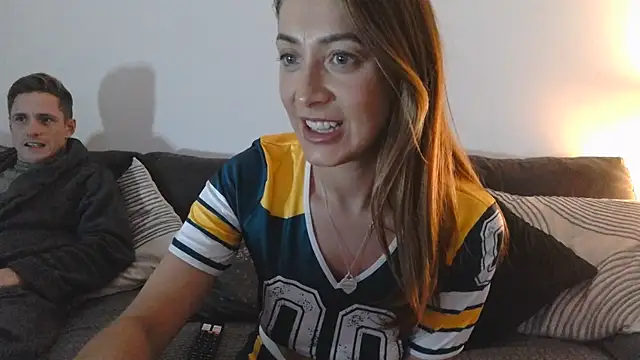 Pollypearson online show from January 8, 2025, 9:23 pm