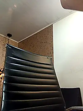 Michelle Brito1 online show from October 16, 2025, 9:05 pm