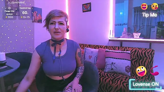 Snapshot of Maria_fernandaxxx_ chatting on November 15, 2025, 10:26 pm Maria fernandaxxx online show from November 15, 2025, 10:26 pm