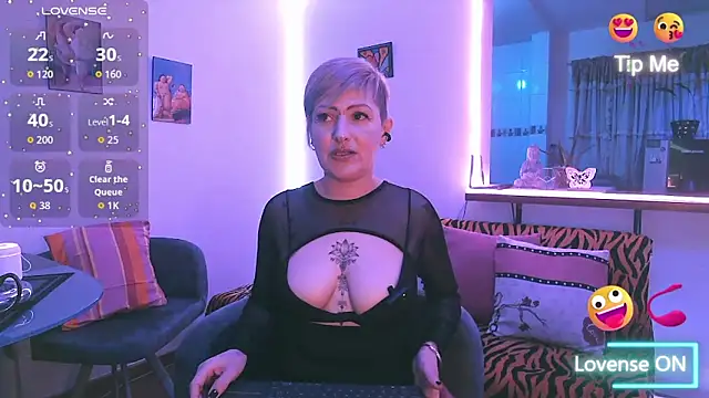 Snapshot of Maria_fernandaxxx_ chatting on November 18, 2025, 9:52 pm Maria fernandaxxx online show from November 18, 2025, 9:52 pm