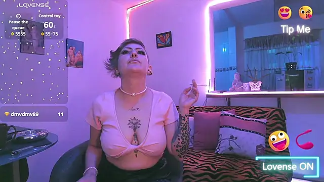 Snapshot of Maria_fernandaxxx_ chatting on December 19, 2025, 7:32 pm Maria fernandaxxx online show from December 19, 2025, 7:32 pm