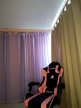  maiahairy  online show from January 7, 2026, 7:16 pm