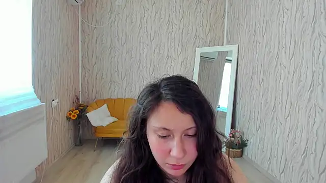 AishaRouhi online show from January 2, 2025, 11:31 am