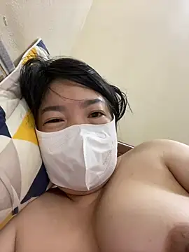 Snapshot of Hachi_Sweetbabie_ chatting on October 30, 2025, 9:15 pm Hachi Sweetbabie online show from October 30, 2025, 9:15 pm