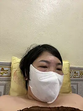 Snapshot of Hachi_Sweetbabie_ chatting on November 27, 2025, 11:45 am Hachi Sweetbabie online show from November 27, 2025, 11:45 am