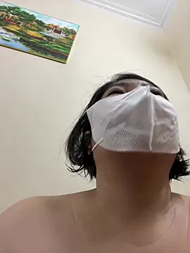 Snapshot of Hachi_Sweetbabie_ chatting on July 17, 2026, 10:44 am Hachi Sweetbabie online show from July 17, 2026, 10:44 am