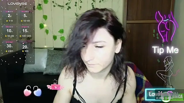 Muse kitty jenia online show from October 26, 2025, 5:35 am