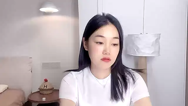 Snapshot of cloud8822 chatting on April 21, 2026, 2:12 pm cloud8822 online show from April 21, 2026, 2:12 pm