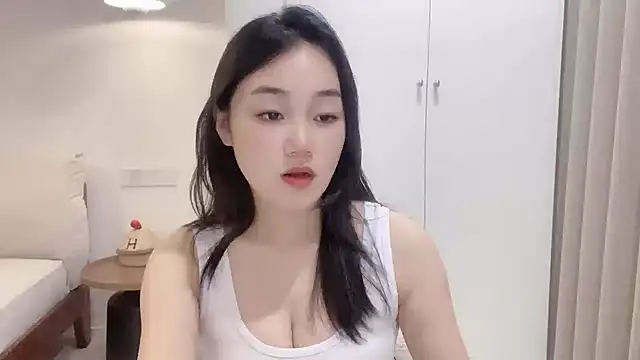 cloud8822 online show from June 21, 2026, 1:35 pm