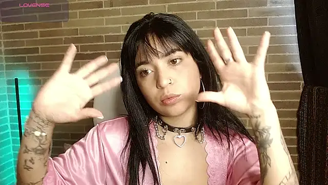 helenacyruss online show from January 17, 2026, 11:15 am