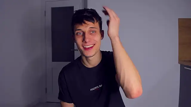 Kent Ross online show from November 23, 2025, 9:36 pm