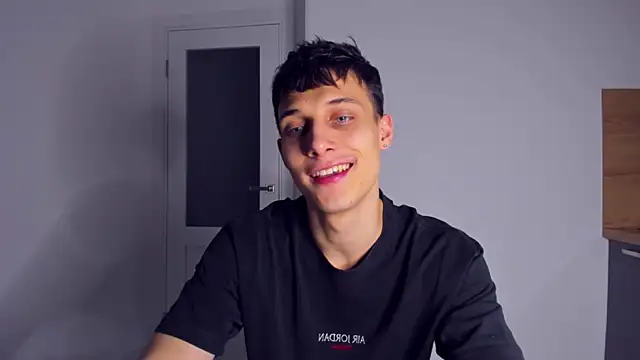 Kent Ross online show from November 25, 2025, 9:26 pm