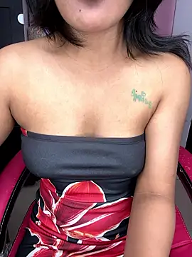 LeisyXO online show from January 11, 2026, 7:08 pm