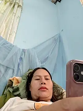 Snapshot of Baby-ladyass20 chatting on October 15, 2025, 2:22 am Baby-ladyass20 online show from October 15, 2025, 2:22 am