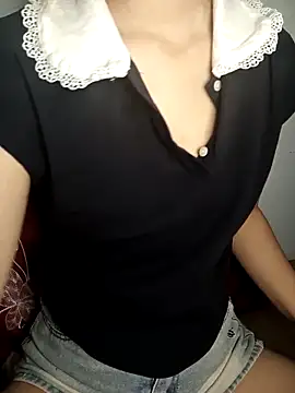 Girl20sexy online show from March 18, 2026, 6:11 pm