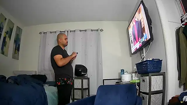 JooveyRose online show from March 19, 2025, 2:05 am