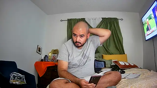 JooveyRose online show from September 22, 2025, 6:48 am