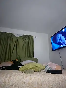 JooveyRose online show from September 26, 2025, 1:48 pm