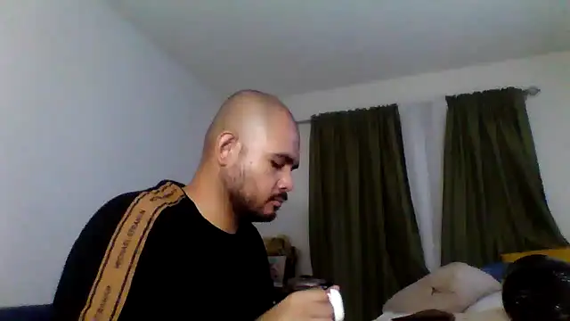 JooveyRose online show from November 15, 2025, 1:51 pm