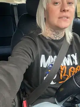 poussichienne online show from December 19, 2025, 12:34 pm