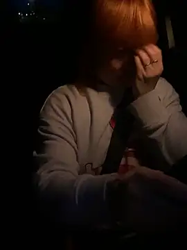 poussichienne online show from March 17, 2026, 5:11 am