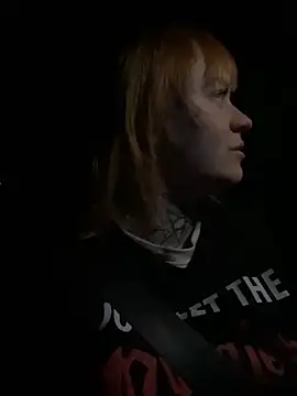 poussichienne online show from March 21, 2026, 4:28 am