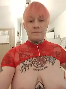 poussichienne online show from June 4, 2026, 2:56 pm