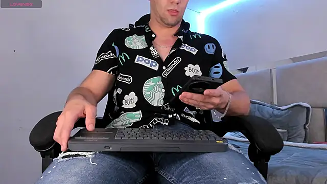 Damon Bakert online show from February 8, 2025, 9:04 pm