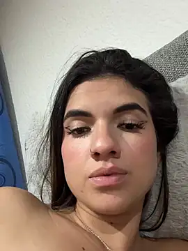 Snapshot of annavi_ chatting on July 14, 2026, 2:05 am annavi online show from July 14, 2026, 2:05 am