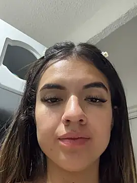 Snapshot of annavi_ chatting on July 16, 2026, 12:16 am annavi online show from July 16, 2026, 12:16 am