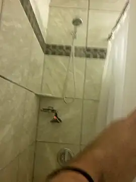 Snapshot of bigdickdaddy2184 chatting on December 9, 2024, 12:23 am bigdickdaddy2184 online show from December 9, 2024, 12:23 am