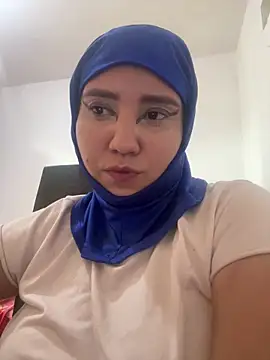 Snapshot of hannahayat chatting on June 3, 2026, 2:44 pm hannahayat online show from June 3, 2026, 2:44 pm