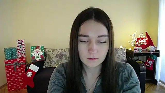 Snapshot of Pretty_shy chatting on December 18, 2024, 12:07 pm Pretty shy online show from December 18, 2024, 12:07 pm