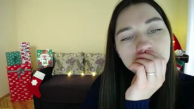 Snapshot of Pretty_shy chatting on December 21, 2024, 12:38 pm Pretty shy online show from December 21, 2024, 12:38 pm