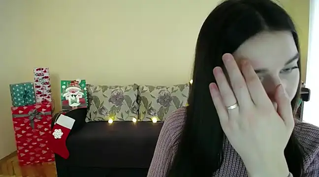 Snapshot of Pretty_shy chatting on December 29, 2024, 8:44 am Pretty shy online show from December 29, 2024, 8:44 am
