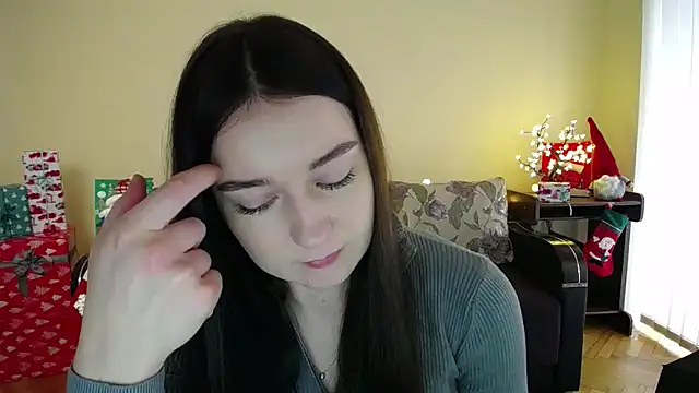 Snapshot of Pretty_shy chatting on January 3, 2025, 9:04 am Pretty shy online show from January 3, 2025, 9:04 am