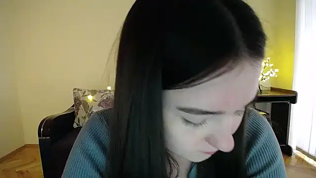 Snapshot of Pretty_shy chatting on January 9, 2025, 12:30 pm Pretty shy online show from January 9, 2025, 12:30 pm