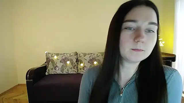 Snapshot of Pretty_shy chatting on January 27, 2025, 12:26 pm Pretty shy online show from January 27, 2025, 12:26 pm