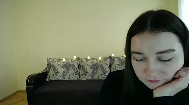 Snapshot of Pretty_shy chatting on February 1, 2025, 12:05 pm Pretty shy online show from February 1, 2025, 12:05 pm