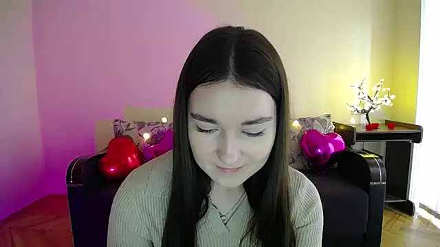 Snapshot of Pretty_shy chatting on February 25, 2025, 9:20 am Pretty shy online show from February 25, 2025, 9:20 am