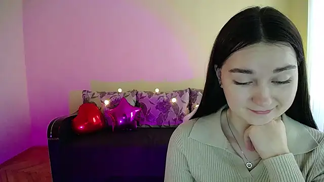 Snapshot of Pretty_shy chatting on February 25, 2025, 12:24 pm Pretty shy online show from February 25, 2025, 12:24 pm