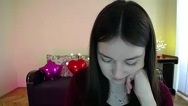 Snapshot of Pretty_shy chatting on March 13, 2025, 12:46 pm Pretty shy online show from March 13, 2025, 12:46 pm